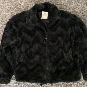 Urban Outfitters Women’s Faux Fur Jacket Zipper Front (Dark Green)